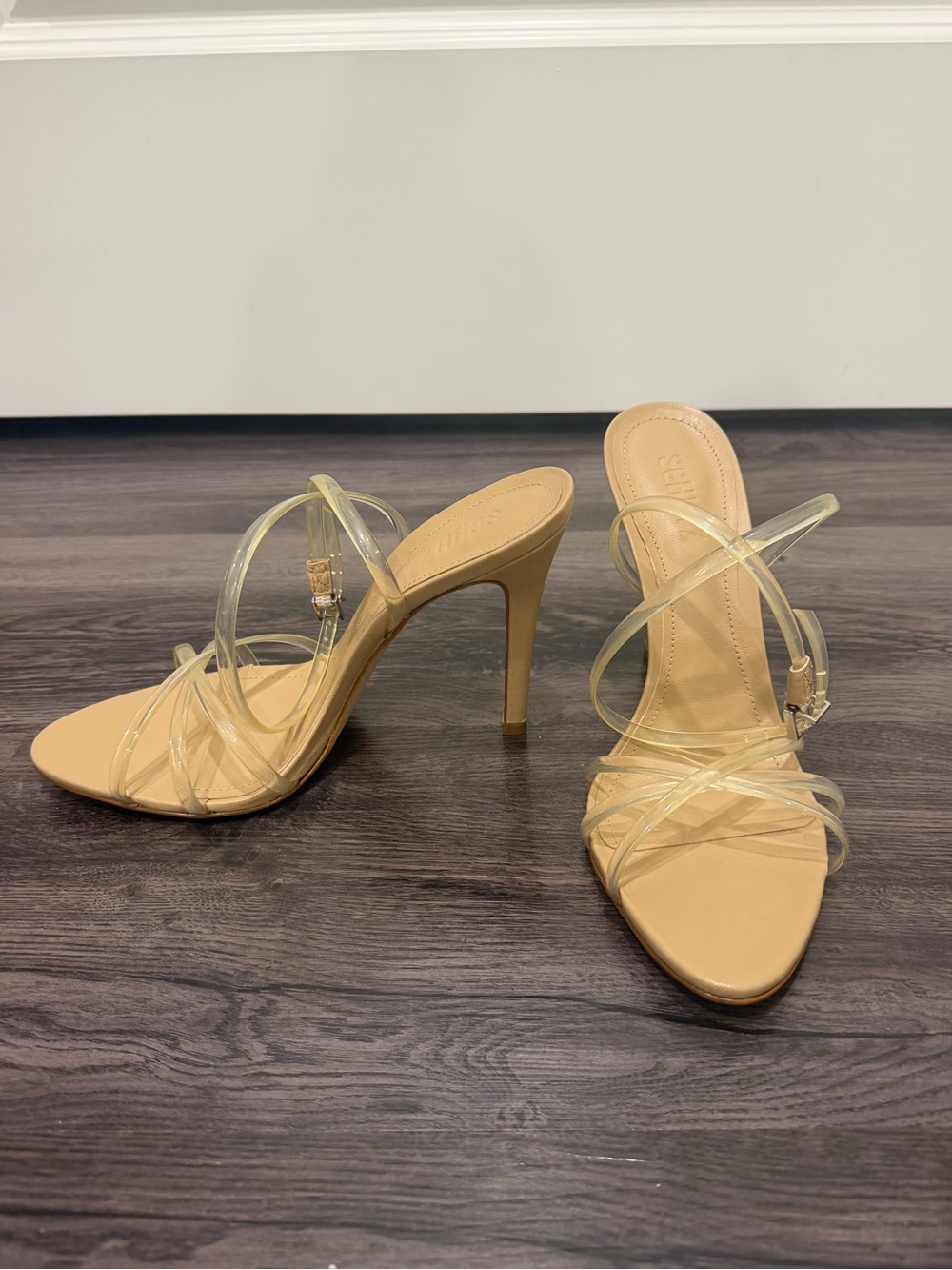 Schutz Amelia clear sandal size 9
